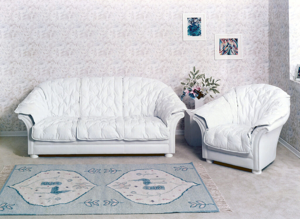F017 – VALENTINO